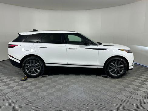 New 2026 Land Rover Range Rover Velar Dynamic SE image 7