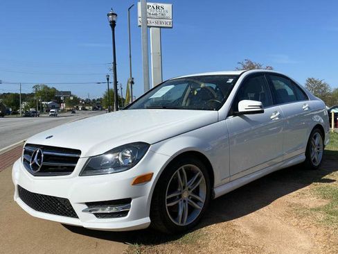Used 2014 Mercedes-Benz C 250 Sedan image 2