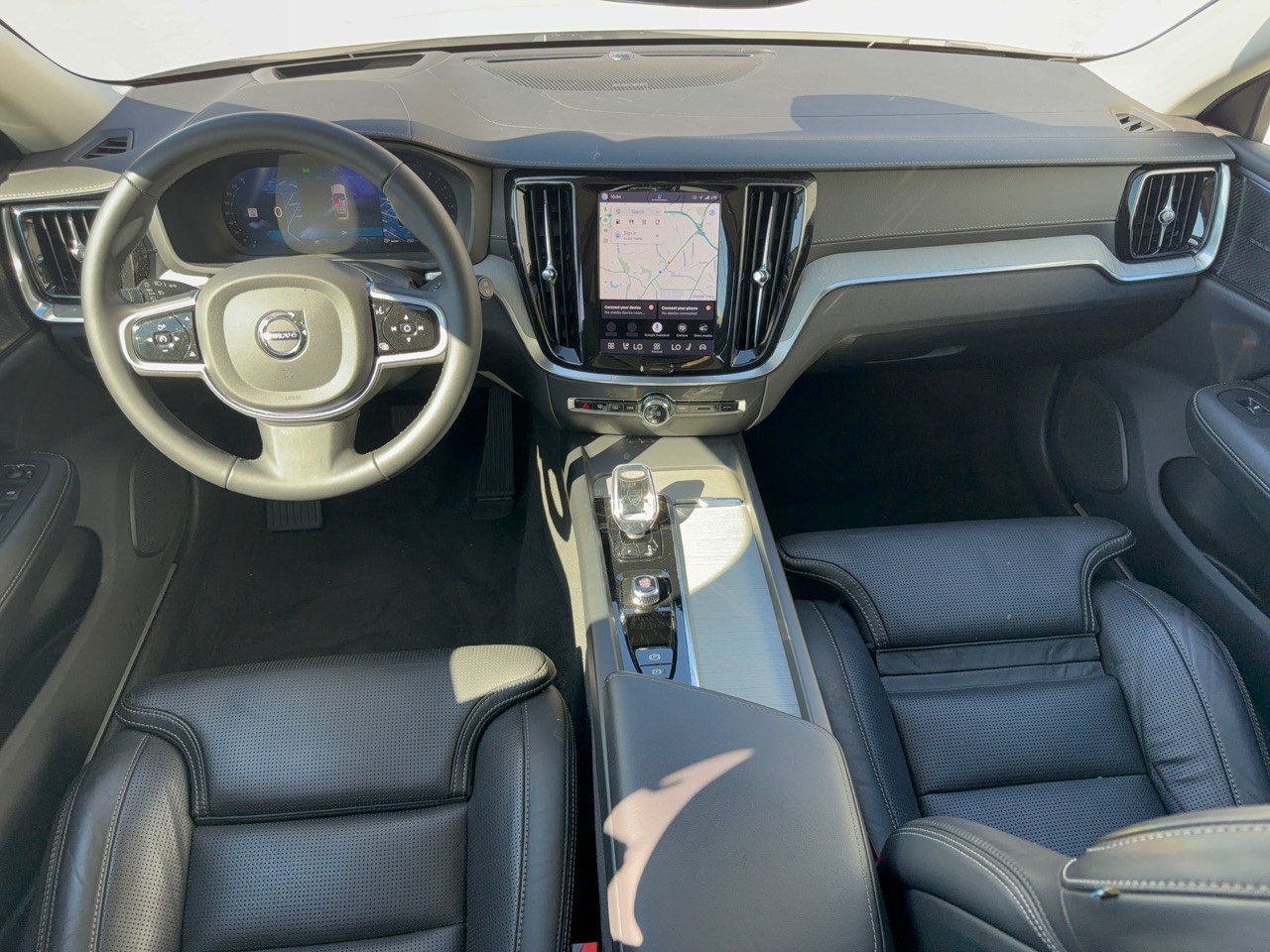 Certified 2025 Volvo V60 B5 Cross Country Ultra AWD/4WD image 17