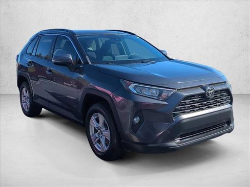 Used 2019 Toyota RAV4 XLE image 3