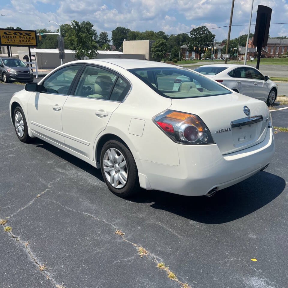 Used 2011 Nissan Altima 2.5 S FWD image 5