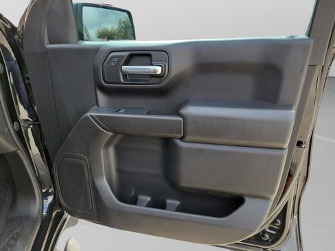 Used 2021 Chevrolet Silverado 1500 Custom image 32