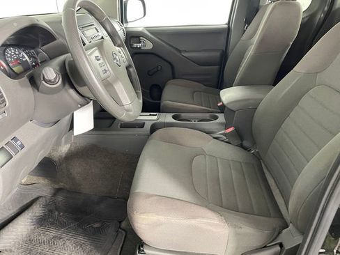 Used 2015 Nissan Frontier S RWD image 2