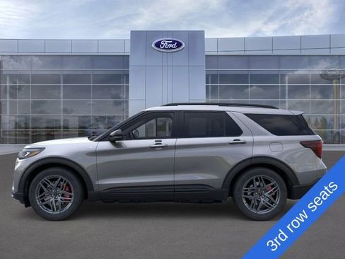 New 2026 Ford Explorer ST-Line w/ ST-Line Street Pack AWD/4WD image 3