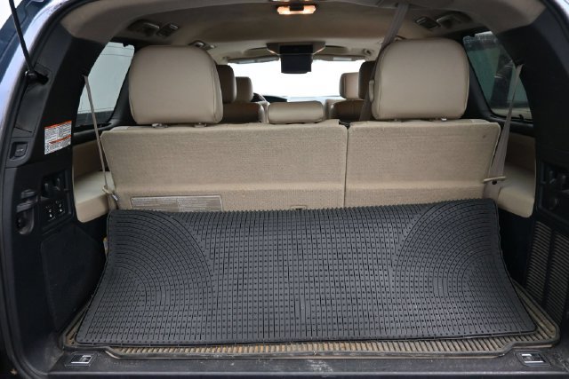 Used 2018 Toyota Sequoia Platinum AWD/4WD image 6