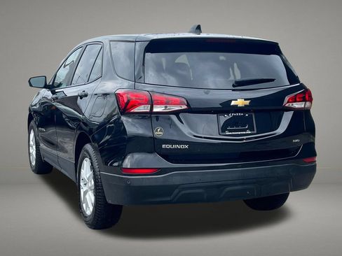 Used 2023 Chevrolet Equinox LS AWD/4WD image 3
