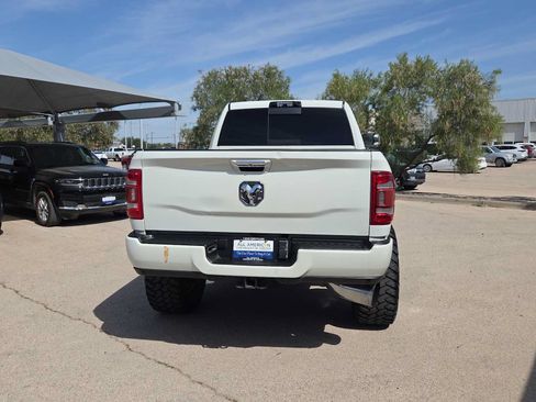 Used 2022 RAM 2500 Laramie AWD/4WD image 7