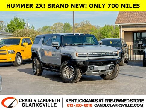 Used 2024 GMC Hummer EV 2X w/ Extreme Off-Road Package AWD/4WD image 1