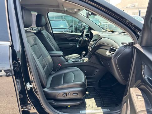 Used 2019 Chevrolet Equinox Premier FWD image 16