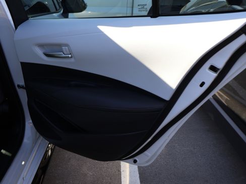 Used 2024 Toyota Corolla SE image 10