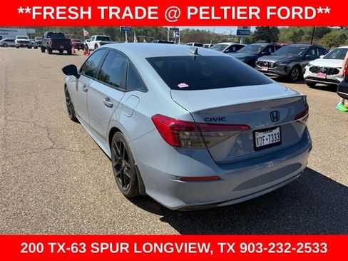 Used 2023 Honda Civic Sport image 6