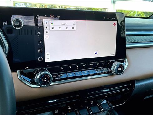 Used 2024 GMC Canyon AT4 w/ Canyon Safety Plus Package image 5