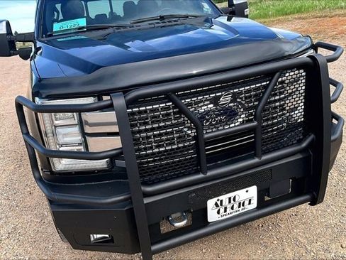 Used 2018 Ford F250 Platinum w/ Platinum Ultimate Package AWD/4WD image 31