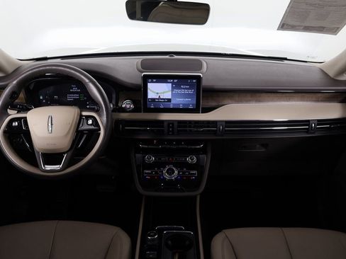 Used 2022 Lincoln Corsair Reserve w/ Equipment Group 201A image 8