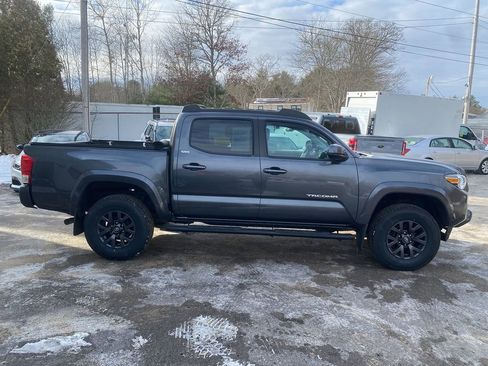 Used 2021 Toyota Tacoma SR5 image 4