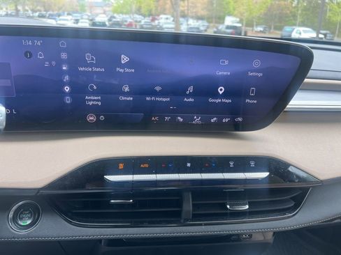 Used 2025 Buick Enclave Preferred image 30