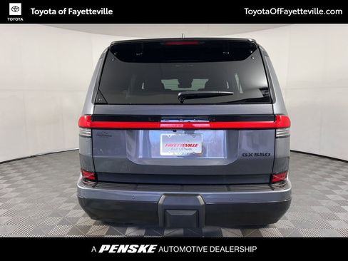 Used 2025 Lexus GX 550 w/ Accessory Package (Z1) image 13