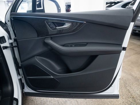 Used 2025 Audi Q7 3.0T Premium Plus w/ Premium Plus Package image 25