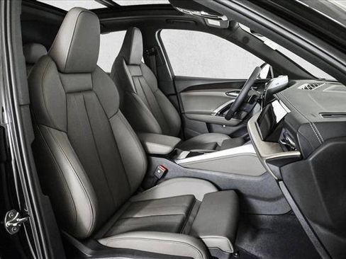 New 2025 Audi Q5 Premium Plus image 21