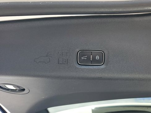 Used 2025 Ford Expedition Platinum w/ Driver's Package image 12