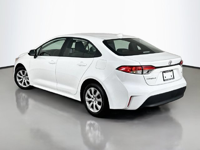 Used 2025 Toyota Corolla LE FWD image 10