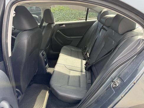 Used 2012 Volkswagen Jetta SE image 11