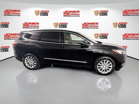 Used 2018 Buick Enclave Premium AWD/4WD image 19