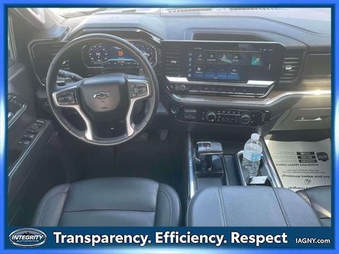 Used 2025 Chevrolet Silverado 1500 LT Trail Boss w/ Convenience Package II image 14