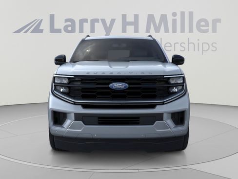 New 2026 Ford Expedition Max Platinum w/ Platinum Ultimate Package AWD/4WD image 6