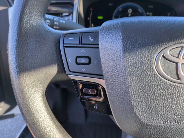 Certified 2025 Toyota Camry LE FWD image 14