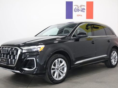 Used 2025 Audi Q7 3.0T Premium w/ Convenience Package AWD/4WD image 8