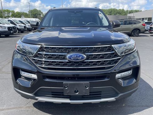 Certified 2023 Ford Explorer XLT w/ Equipment Group 202A AWD/4WD image 8