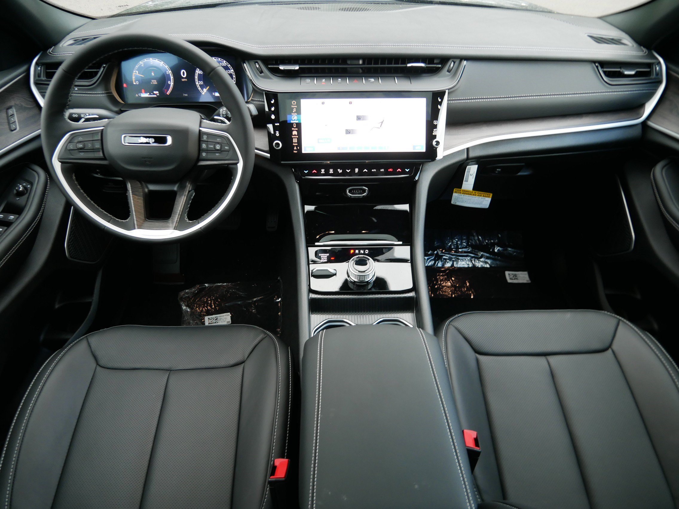 New 2027 Jeep Grand Cherokee Limited AWD/4WD image 12