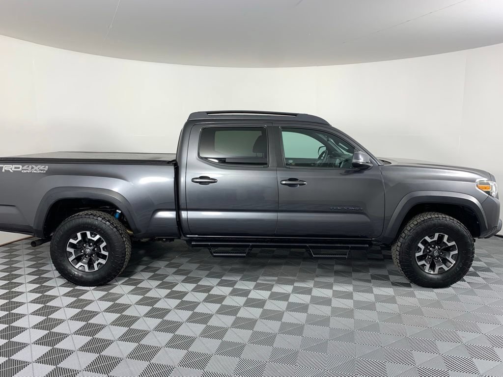 Certified 2021 Toyota Tacoma TRD Off-Road AWD/4WD image 7