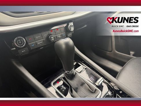 Used 2025 Jeep Compass Limited AWD/4WD image 31