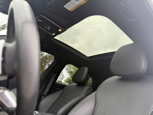 Used 2024 Mercedes-Benz GLC 300 4MATIC image 13