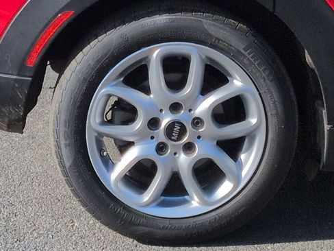 Used 2019 MINI Cooper 4-Door Hardtop w/ Signature Upholstery Package image 14