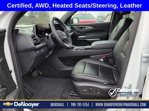Used 2024 Chevrolet Traverse LT image 8