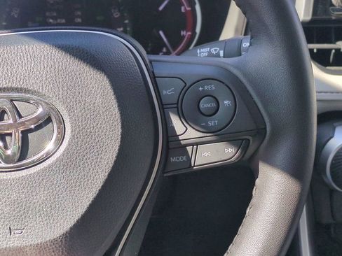 Used 2023 Toyota RAV4 XLE Premium image 26