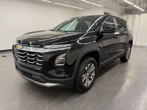 Used 2026 Chevrolet Equinox LT FWD image 4