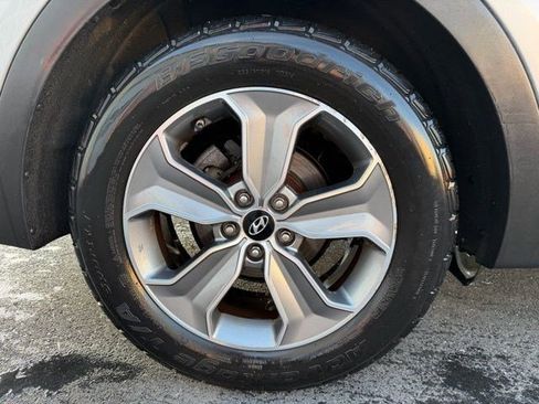 Used 2016 Hyundai Santa Fe SE image 23