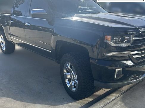 Used 2017 Chevrolet Silverado 1500 LTZ Z71 w/ LTZ Plus Package AWD/4WD image 1