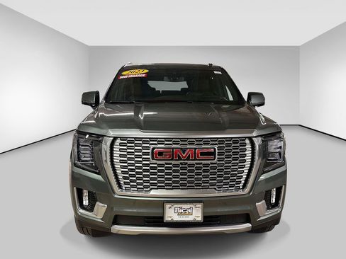 Used 2023 GMC Yukon XL Denali image 8