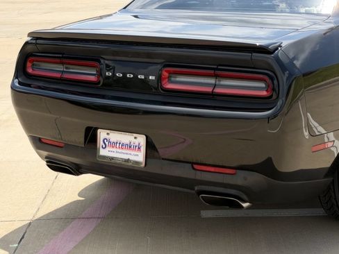 Used 2015 Dodge Challenger R/T w/ Quick Order Package 28B R/T RWD image 6