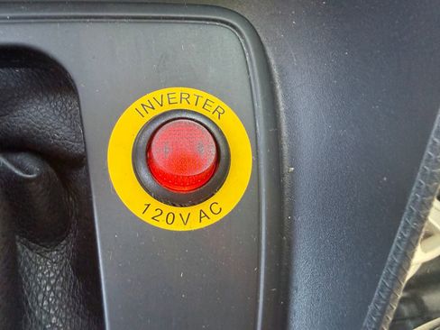 Used 2020 Ford Transit Connect XL FWD image 10