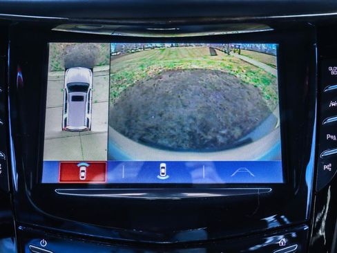 Used 2017 Cadillac Escalade Platinum image 9