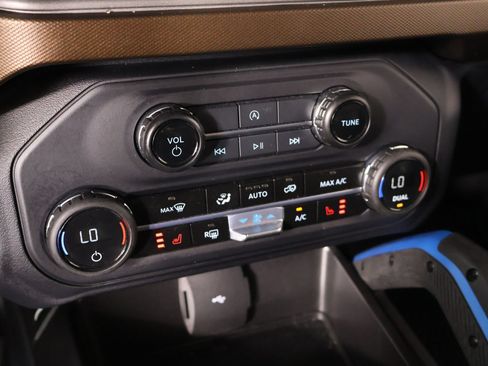 Used 2023 Ford Bronco Outer Banks AWD/4WD image 8