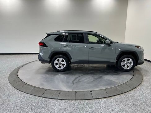 Used 2019 Toyota RAV4 XLE w/ Convenience Package AWD/4WD image 6