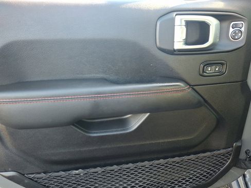 Used 2022 Jeep Wrangler Unlimited Rubicon w/ Xtreme Recon 35" Tire Package image 12