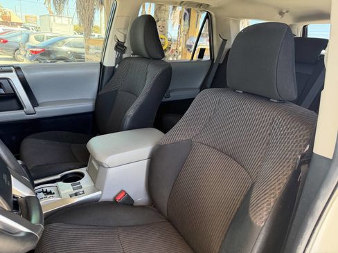 Used 2012 Toyota 4Runner SR5 w/ Convenience Pkg image 11